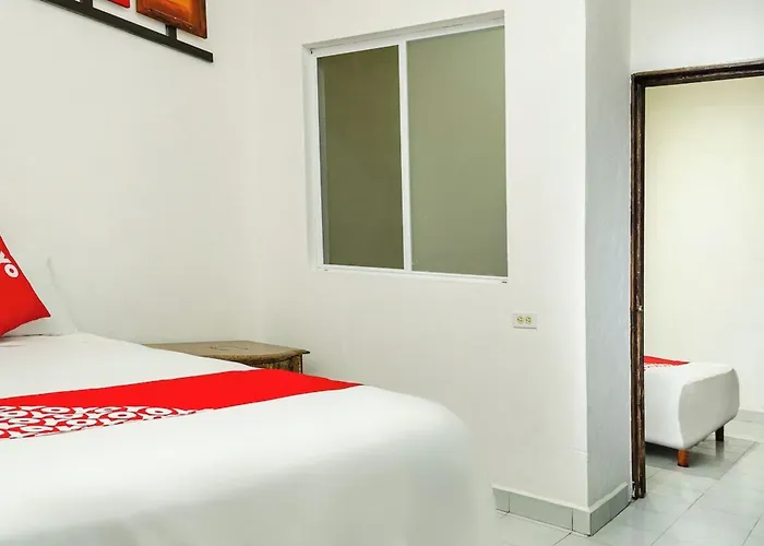 Oyo Cabo Del Sur, Hotel
