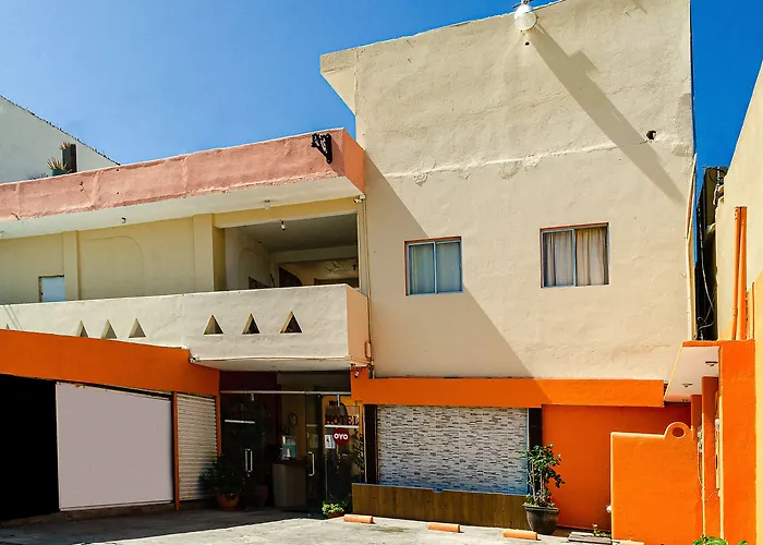 Oyo Cabo Del Sur, 4*